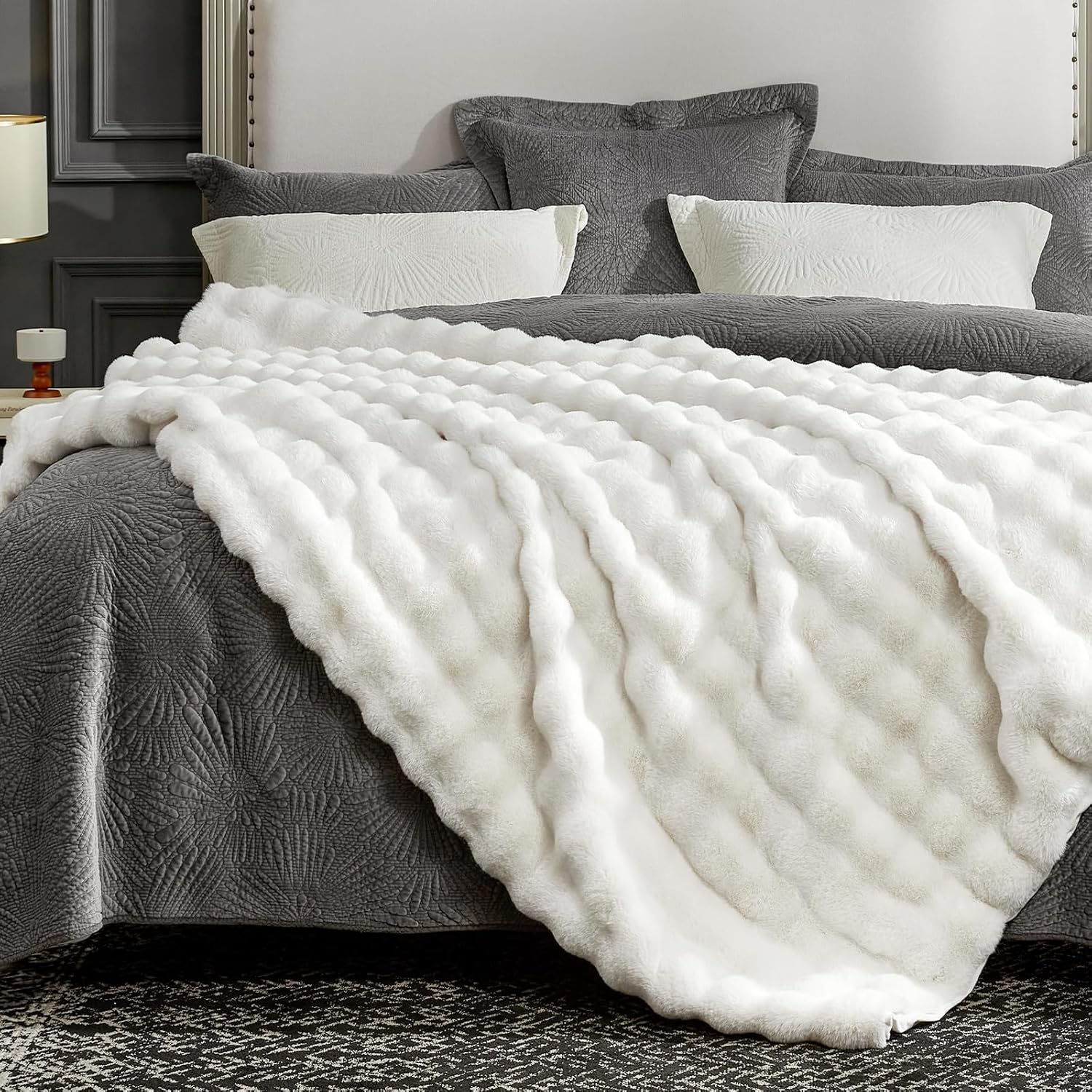 Faux Fur Throw Blanket Thick Plush Soft Cozy Blanket - Image 5