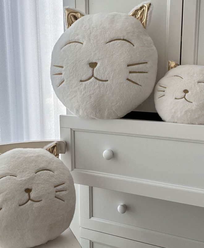 Cute Cat Head Plush Nap Seat Cushion